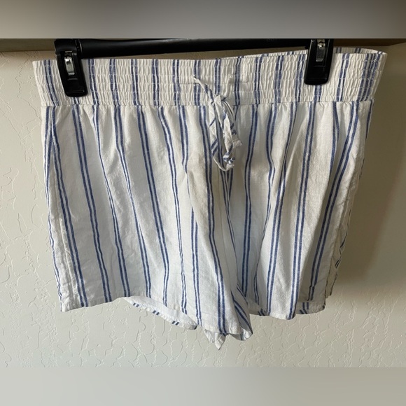 Abercrombie & Fitch| Nautical Relaxed Fit Shorts, Paperbag Style—Size Med••• - Picture 3 of 7